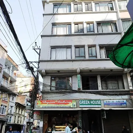 Green House Lodge